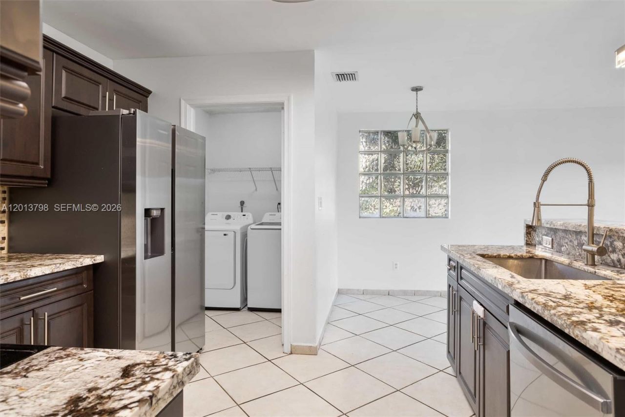 192 SW 204th Ave, Unit 192, Pembroke Pines, FL 33029 Photo