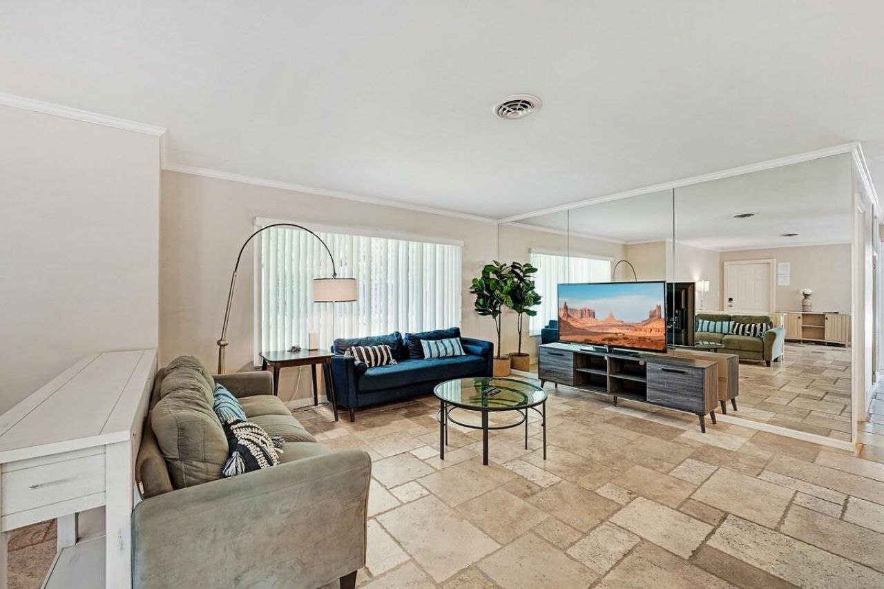 332 NW 26th Court, Wilton Manors, FL 33311 Photo