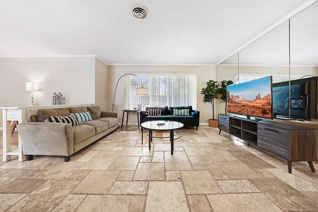 332 NW 26th Court, Wilton Manors, FL 33311 Photo