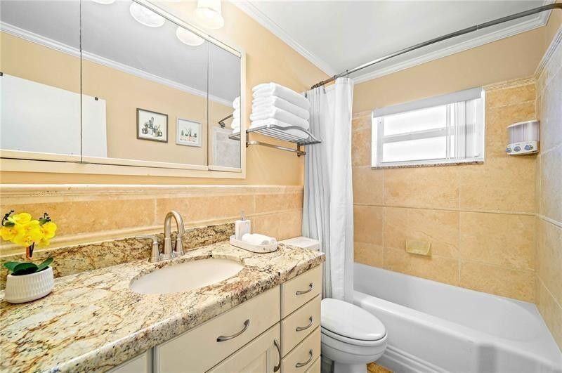 332 NW 26th Court, Wilton Manors, FL 33311 Photo