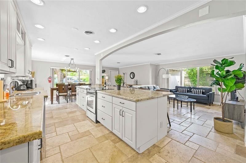 332 NW 26th Court, Wilton Manors, FL 33311 Photo
