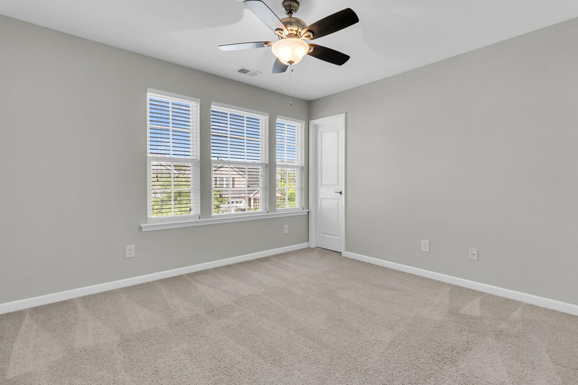 187 Lindera Preserve Boulevard Photo 37