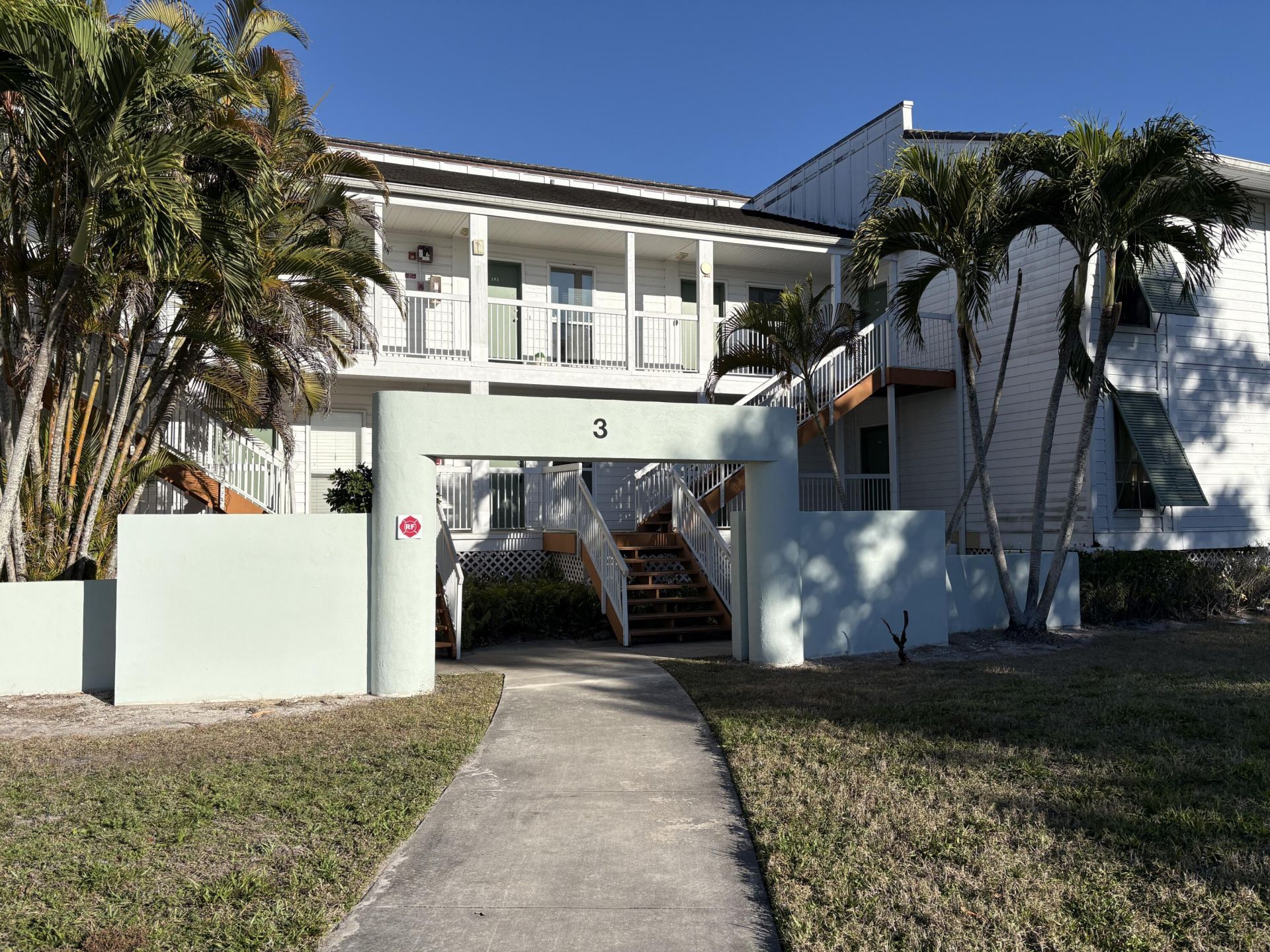 182 Cypress Point Drive, Palm Beach Gardens, FL 33418 Photo