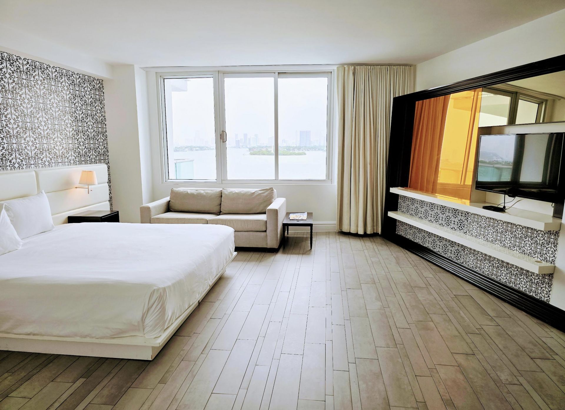 1100 West Avenue, Unit 918, Miami Beach, FL 33139 Photo