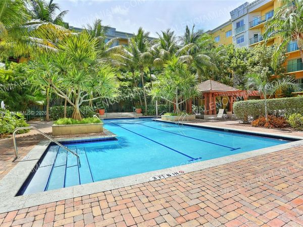 6001 SW 70th St , Unit 208, South Miami, FL 33143