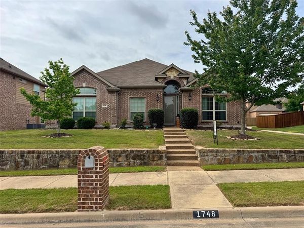 1748 River Run Drive, DeSoto, TX 75115