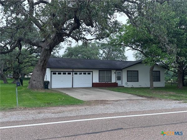 1214 Macarthur, Cuero, TX 77954