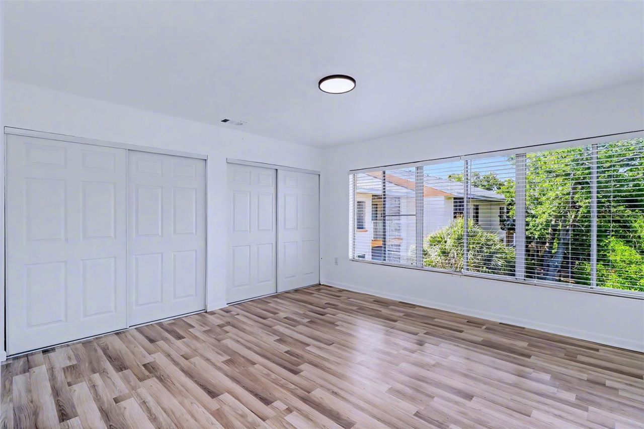 592 100th Avenue N, Unit 202, Saint Petersburg, FL 33702 Photo