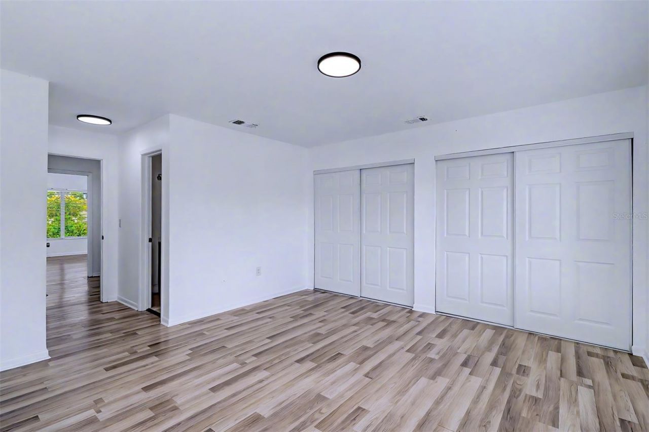 592 100th Avenue N, Unit 202, Saint Petersburg, FL 33702 Photo