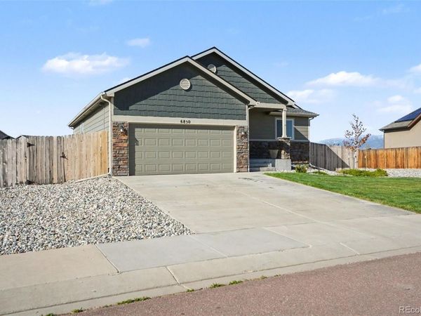 6850 Phantom Way , Colorado Springs, CO 80925