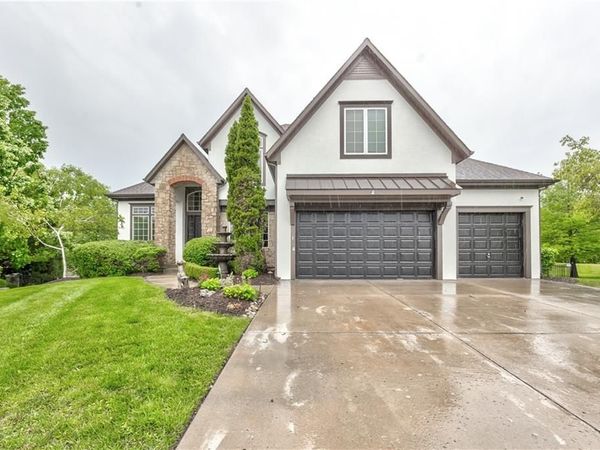 16620 Birch Street, Overland Park, KS 66085