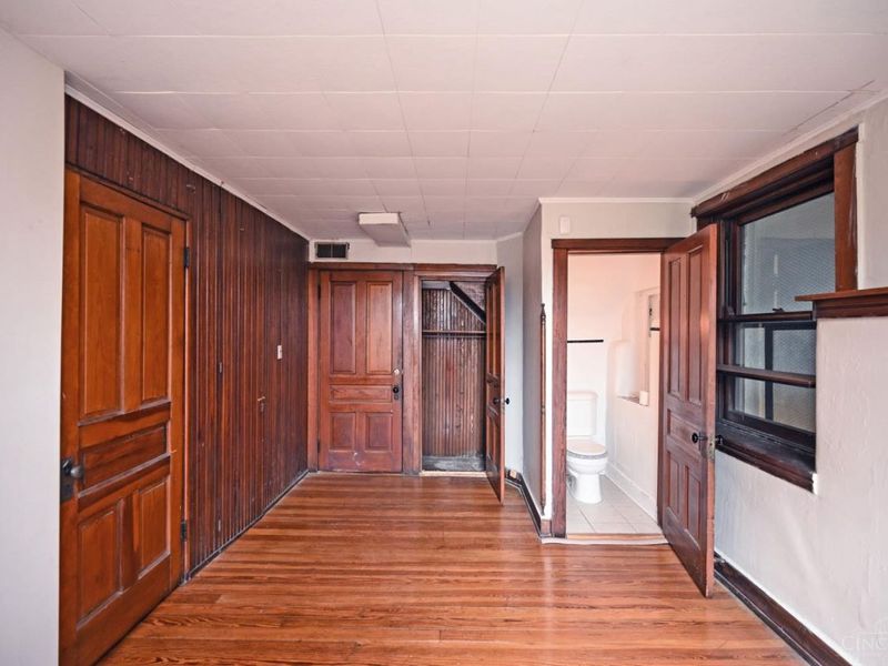 2222 Eureka Terrace, Cincinnati, OH 45219 Photo 37