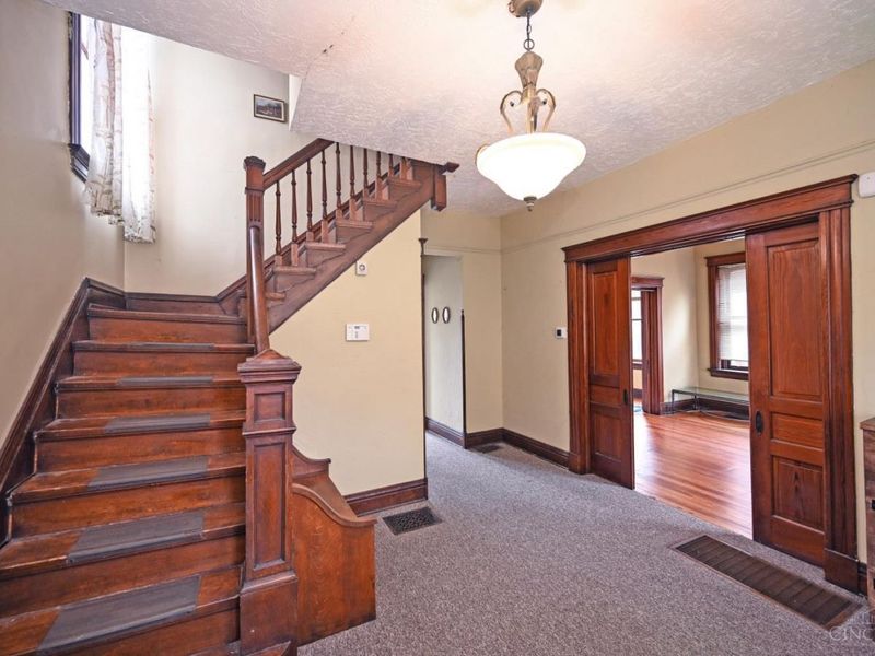 2222 Eureka Terrace, Cincinnati, OH 45219 Photo 5