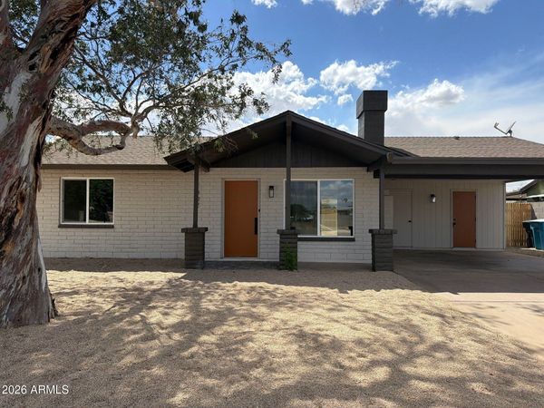 2002 N 54TH Lane, Phoenix, AZ 85035