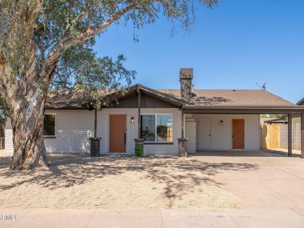 2002 N 54TH Lane, Phoenix, AZ 85035