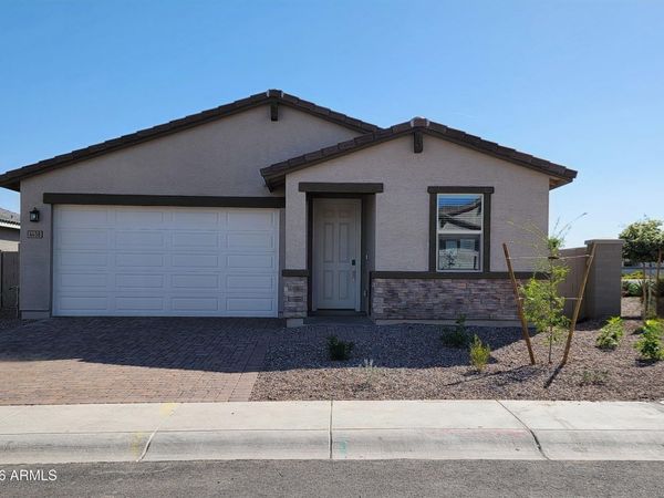 4438 W HUNTER Trail, San Tan Valley, AZ 85144