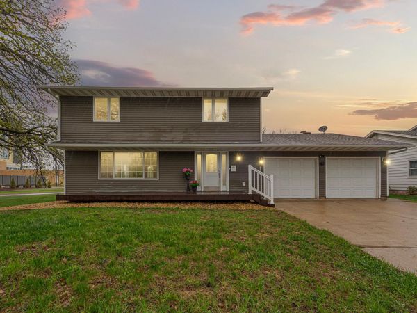 1110 Anderson Drive, Mankato, MN 56001