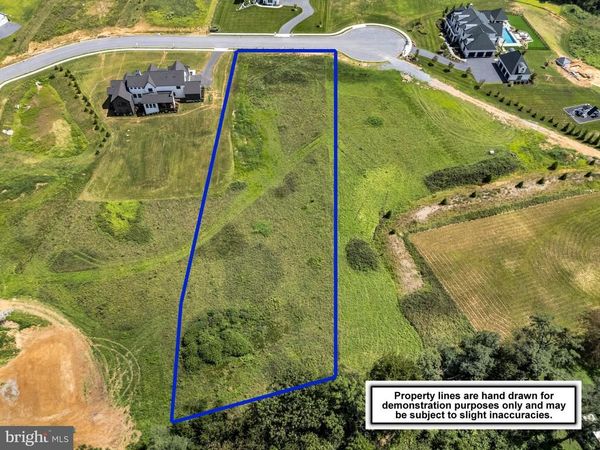 104 CALIA CIRCLE, HUMMELSTOWN, PA 17036