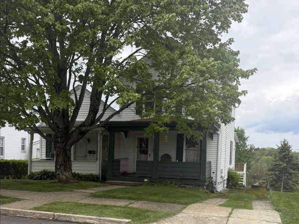 507 & 507 1/2 Michigan Ave, Jeannette, PA 15644