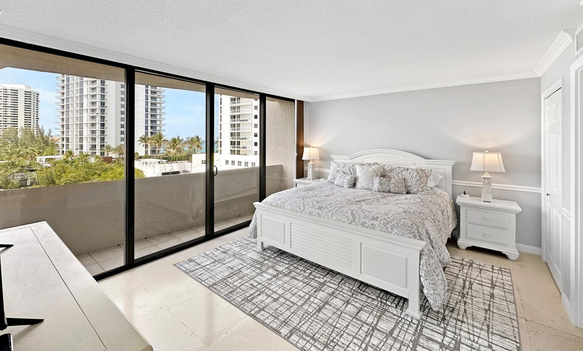 4200 N Ocean Drive, Unit 2-506, Singer Island, FL 33404 Photo