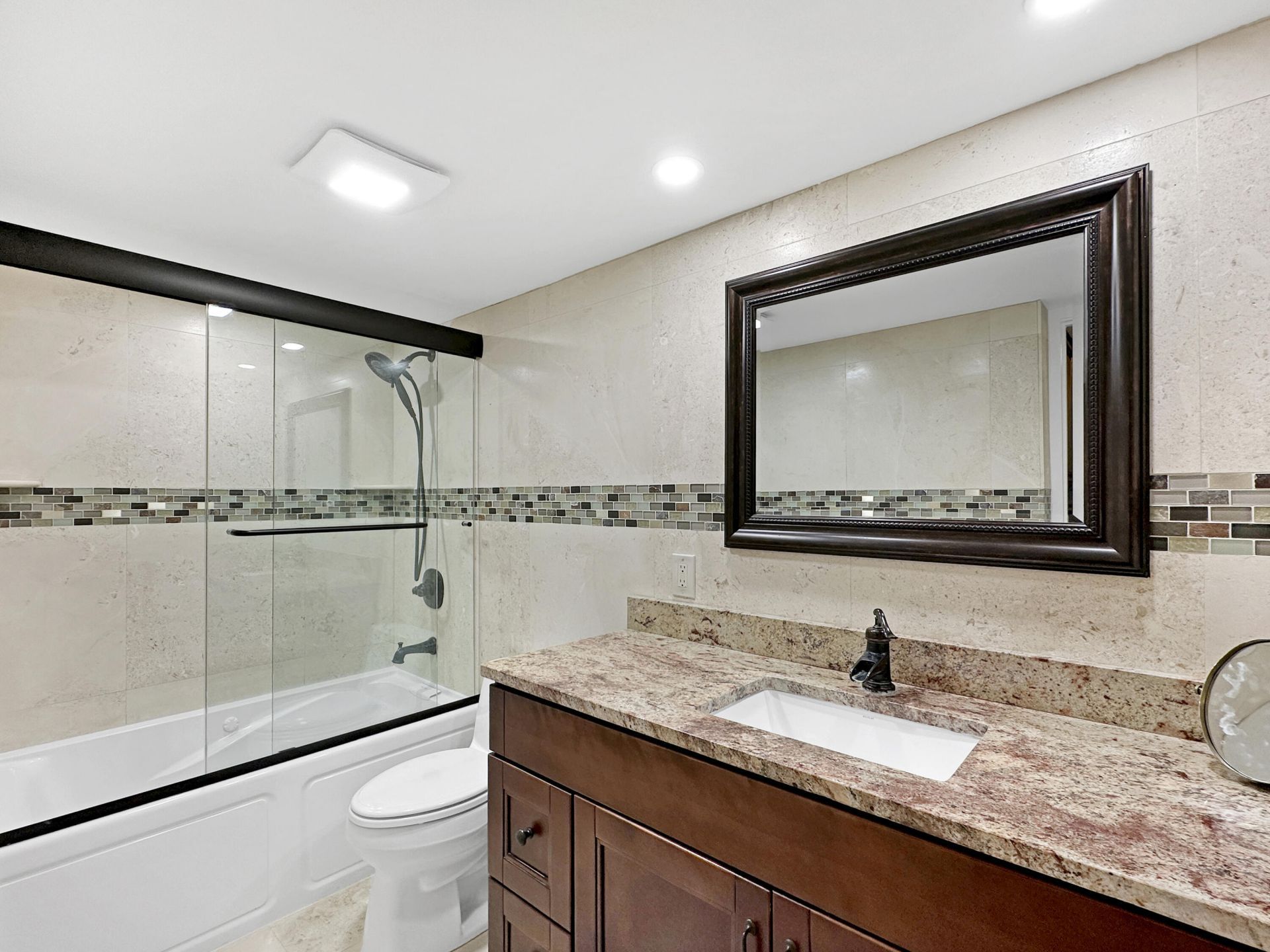 4200 N Ocean Drive, Unit 2-506, Singer Island, FL 33404 Photo