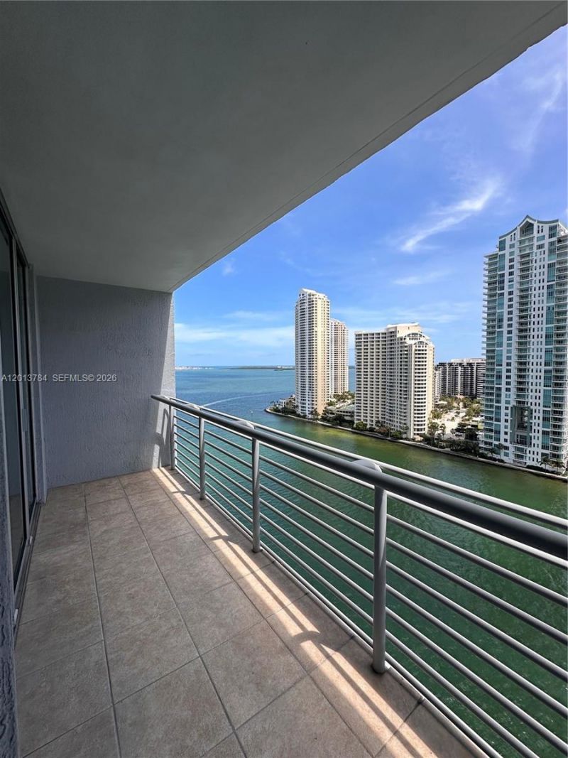 325 S Biscayne Blvd, Unit 2215, Miami, FL 33131 Photo