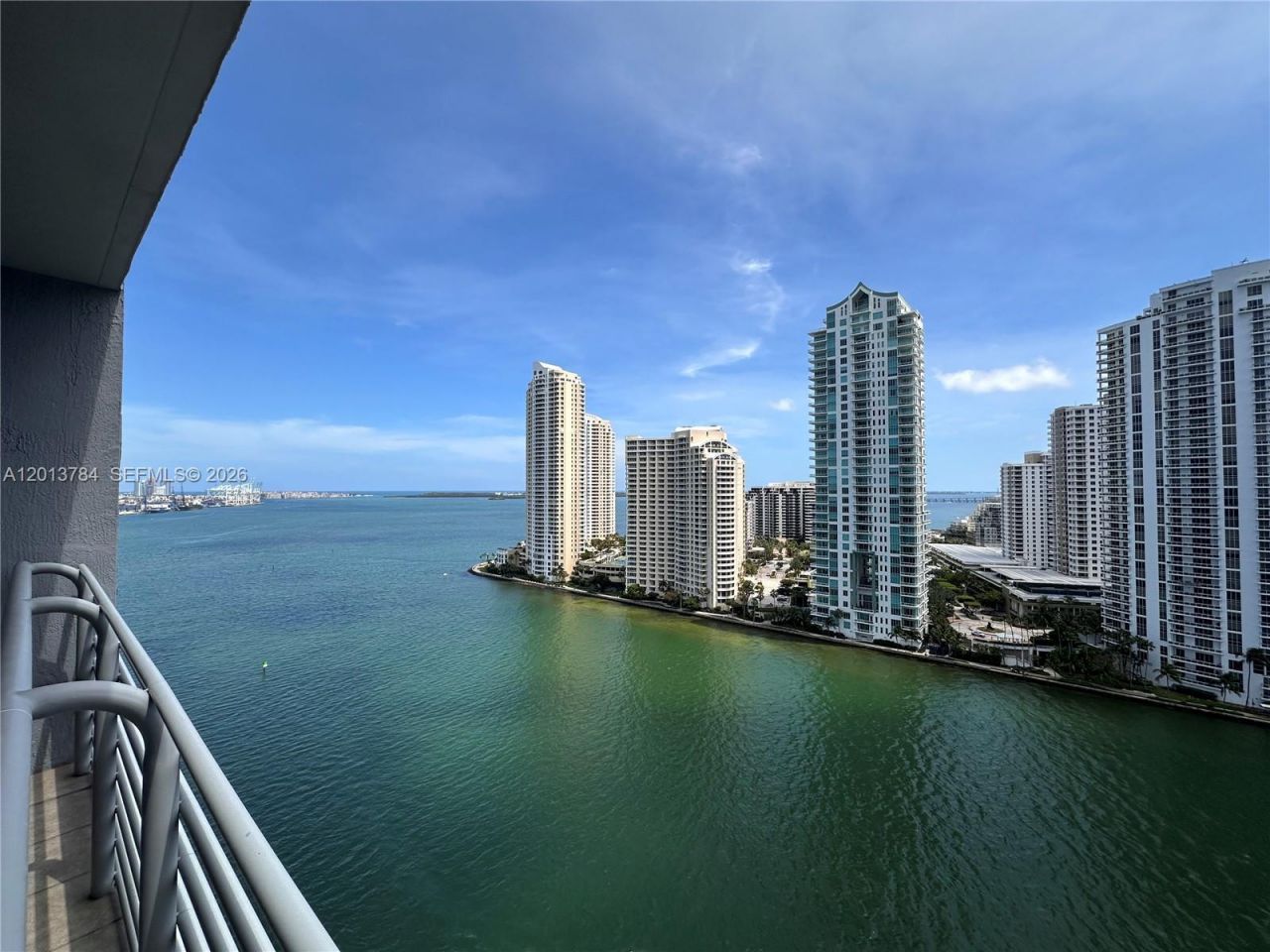 325 S Biscayne Blvd, Unit 2215, Miami, FL 33131 Photo