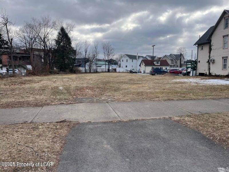 1031 Wyoming Avenue, Forty Fort, PA 18704 Main Photo