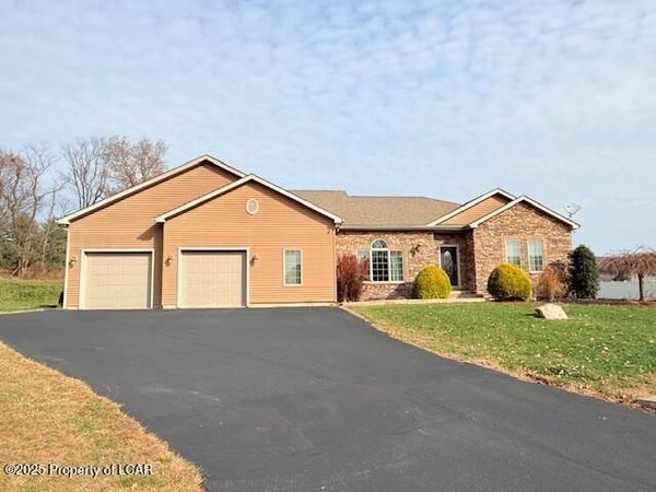 36 Lamont Drive, Drums, PA 18222