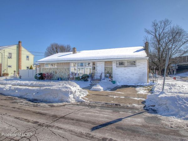785 Floralon Drive, Kingston, PA 18704