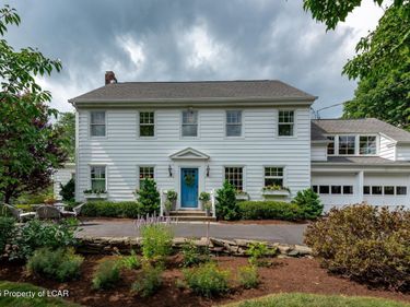 19 Shrine View Drive, Dallas, PA 18612
