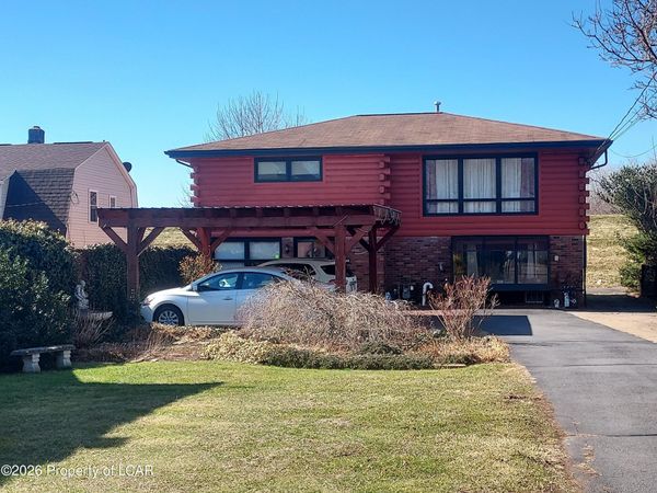 372 Union Street, Pringle, PA 18709