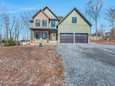 62 Maple Street, Dallas, PA 18612