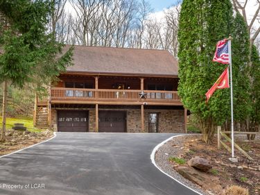 119 Buck Ridge Drive, Drums, PA 18222