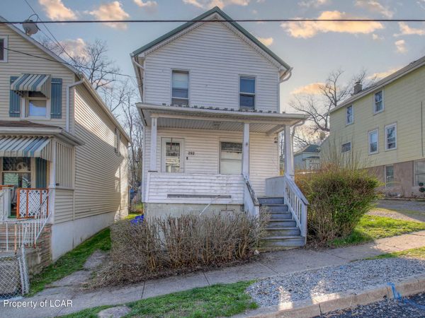 292 Lawrence Street, Edwardsville, PA 18704