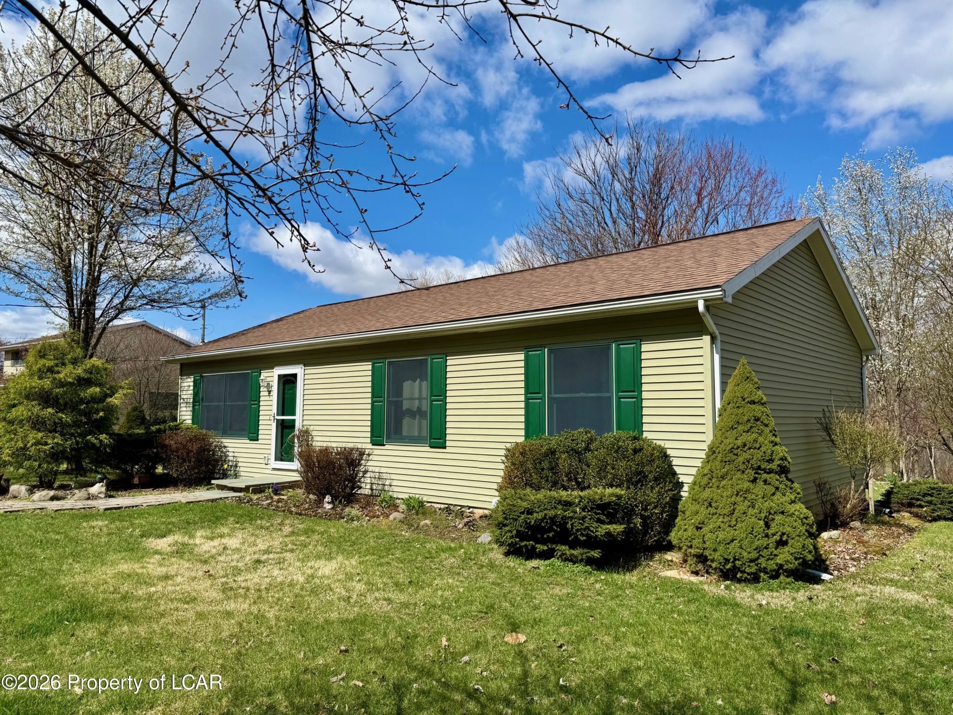 28 1/2 Green Street, Pittston, PA 18640 Main Photo