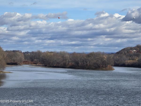 Wintermoot Island , Pittston, PA 18640
