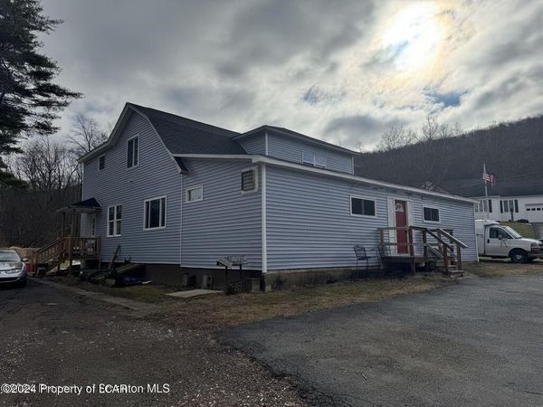 16 Main Road, Glen Lyon, PA 18617