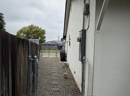 1910 66th Ave, Sacramento, CA 95822 Photo