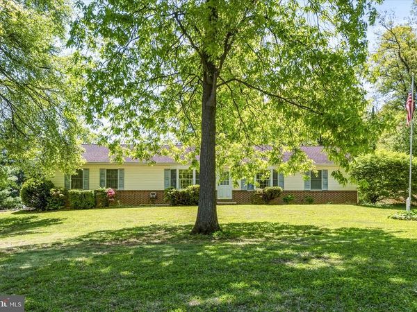 6254 HICKORY ROAD, STEWARTSTOWN, PA 17363