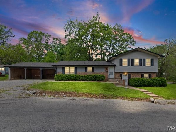 7440 W C Street, Belleville, IL 62223