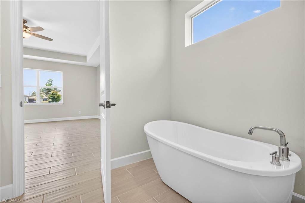 122 SW 21st Ter, Cape Coral, FL 33991 Photo