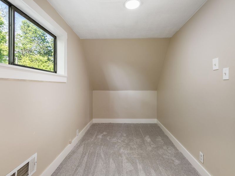 1625 E Pleasant Street, Springfield, OH 45505 Photo 13