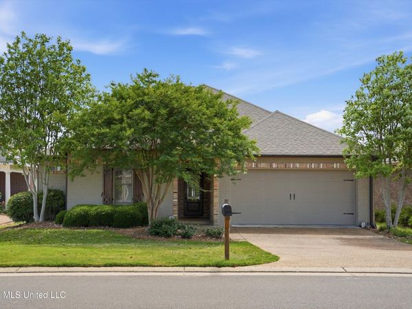 111 Bridgewater Drive, Madison, MS 39110