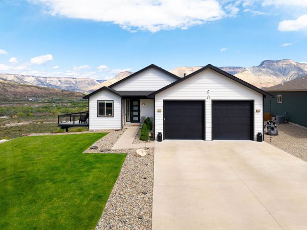 47 Willow View Way, Parachute, CO 81635