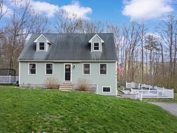 345 Davison Road, Henniker, NH 03242