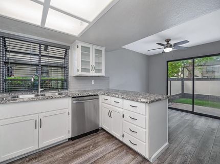 212 Wales Dr, Folsom, CA 95630 Photo