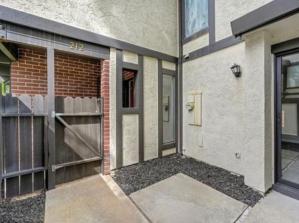 212 Wales Dr, Folsom, CA 95630 Photo