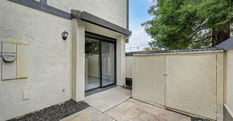 212 Wales Dr, Folsom, CA 95630 Photo