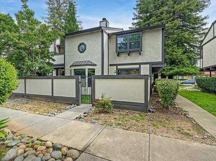 212 Wales Dr, Folsom, CA 95630 Photo